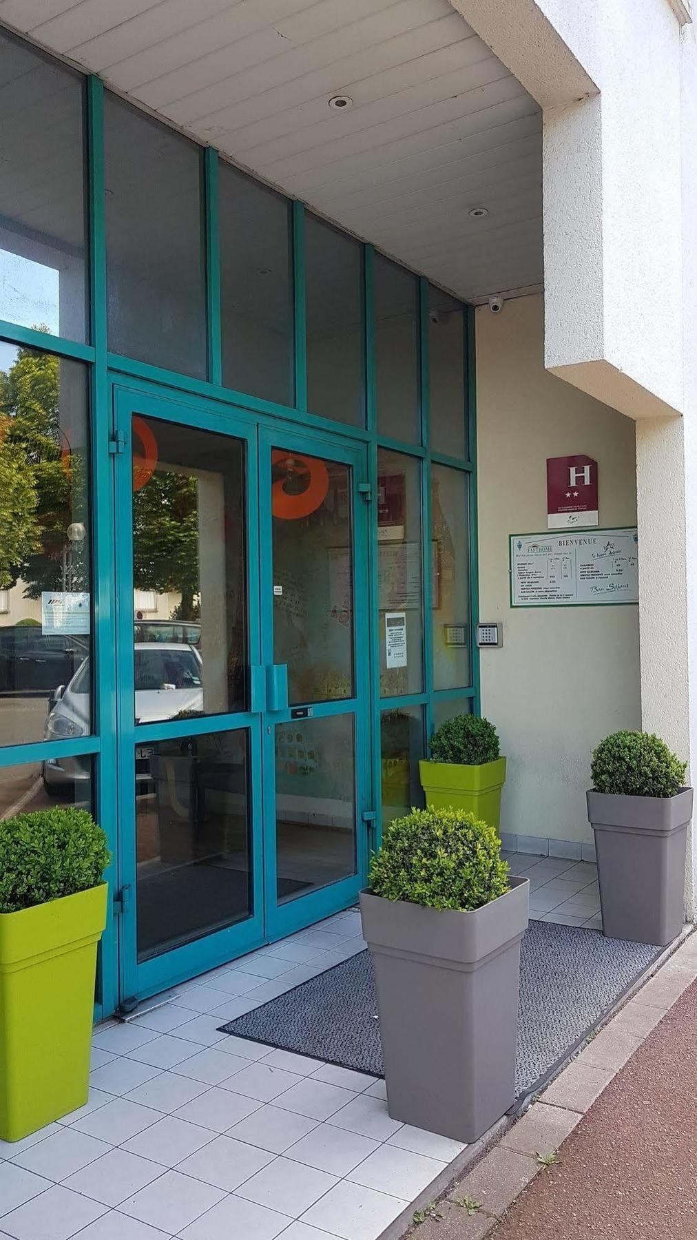 Fasthome Gonesse Exteriér fotografie